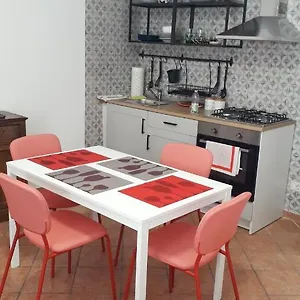 Max And Sun Parking Privato Nel Prezzo , San Remo Italie